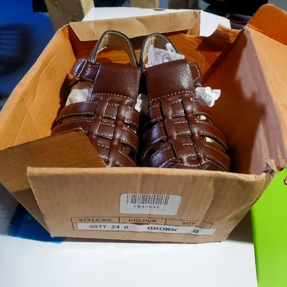 Baby Slanders - Picture 1 of 5